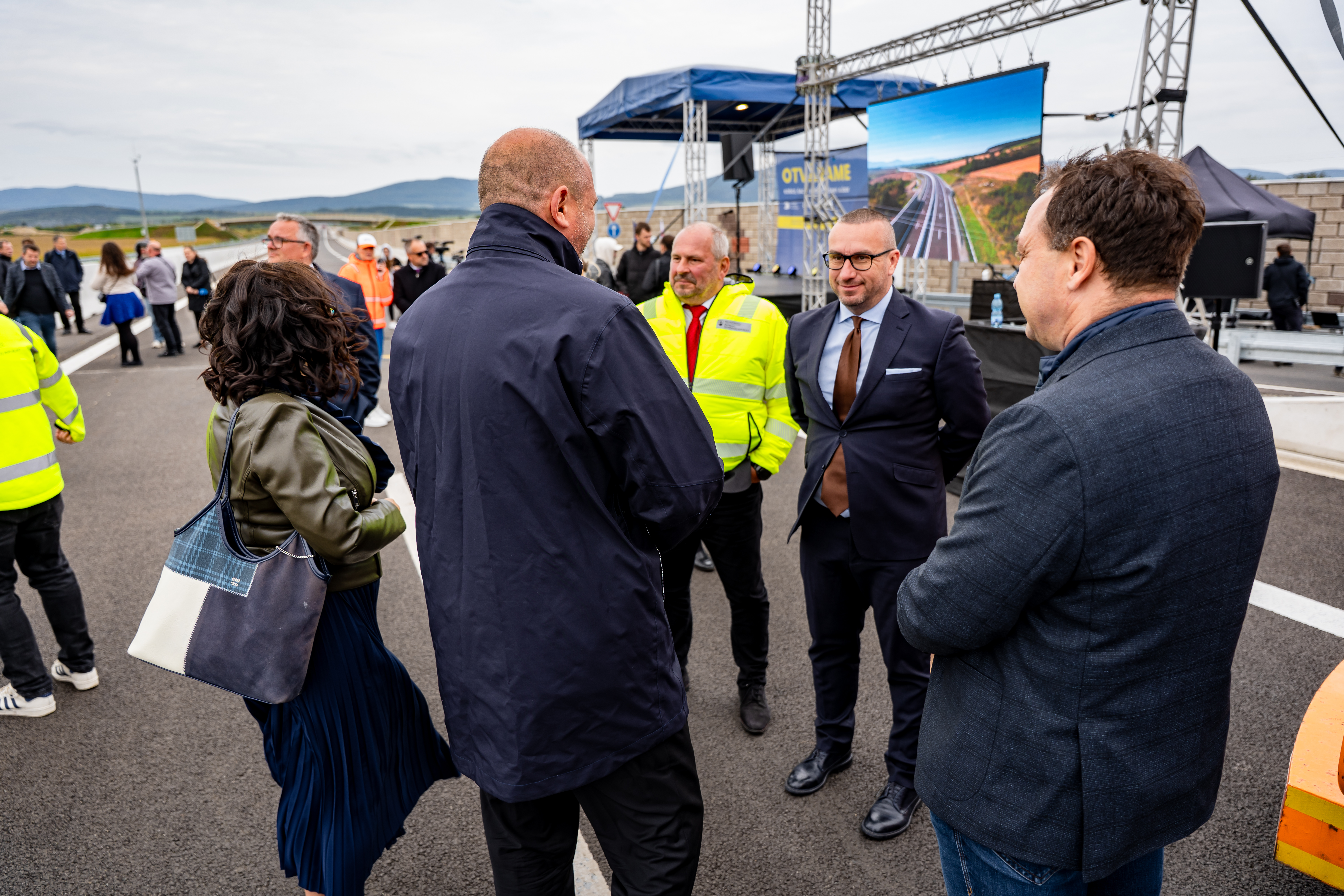 Slavnostne otvorenia useku rychlostnej cesty R2 Kosice, Saca  Kosicke Olsany II. usek -4